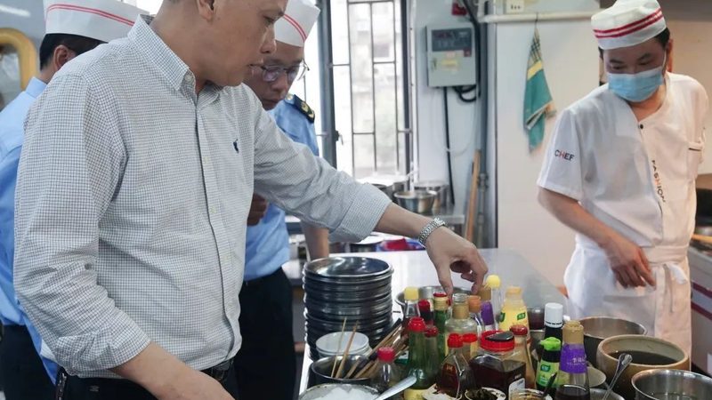 火锅底料贴牌：创业者的第一步，如何迈得稳当？**