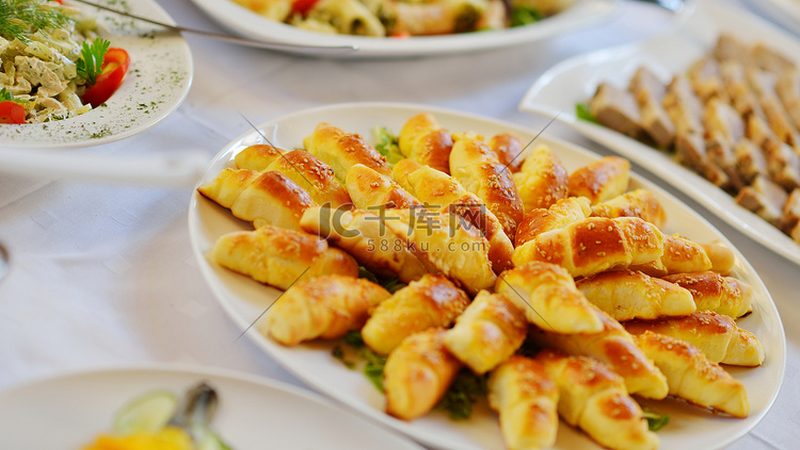 有机调味品与传统调料：一场品质与健康的对话